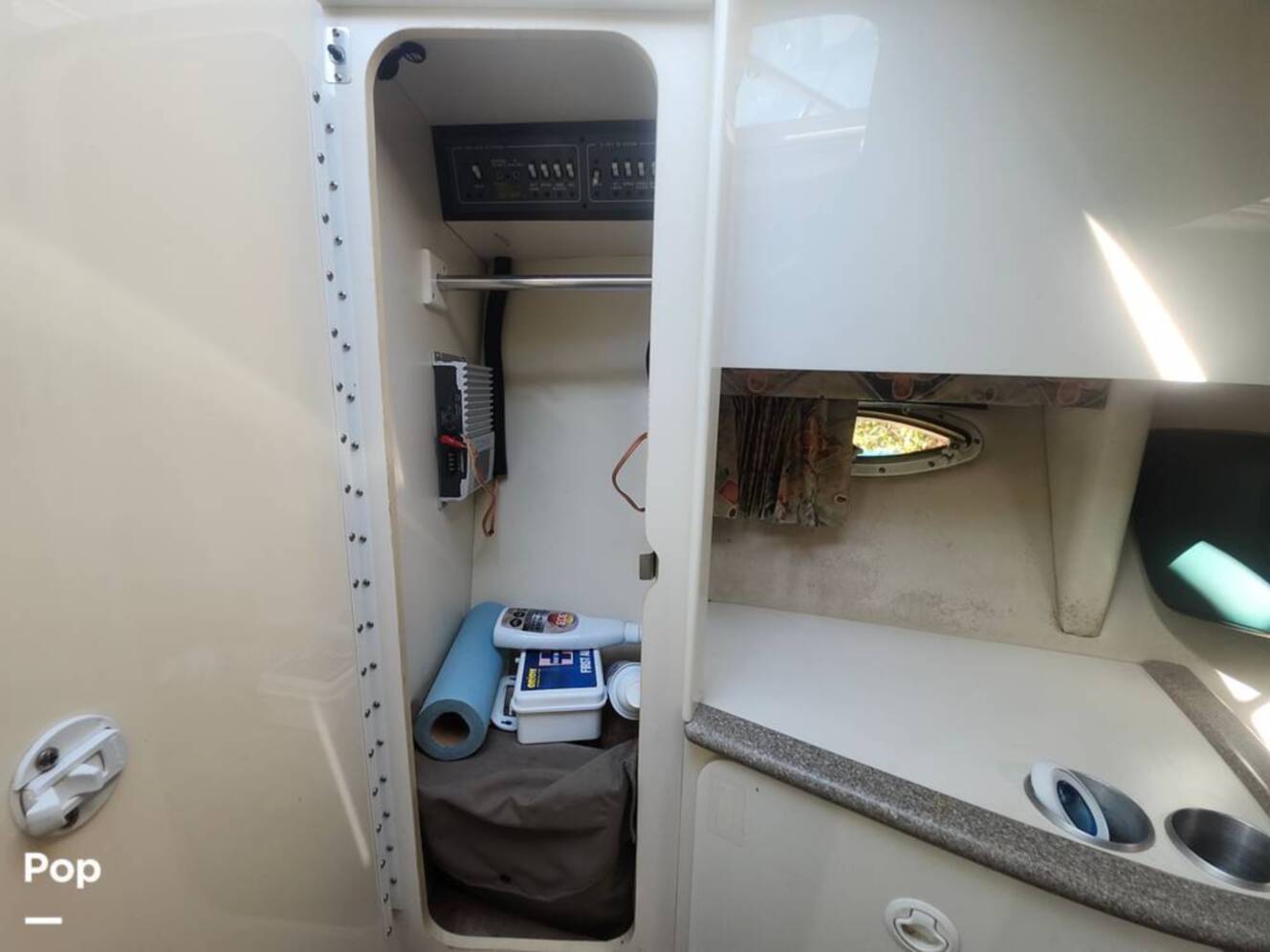 A photo of this 1999 Formula 280SS