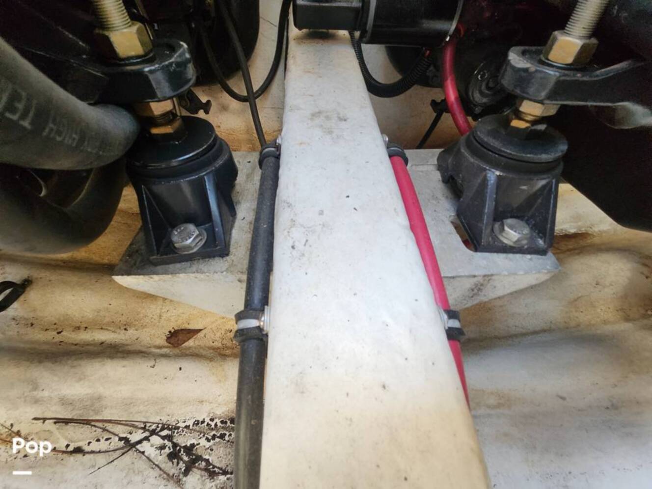 A photo of this 1999 Formula 280SS