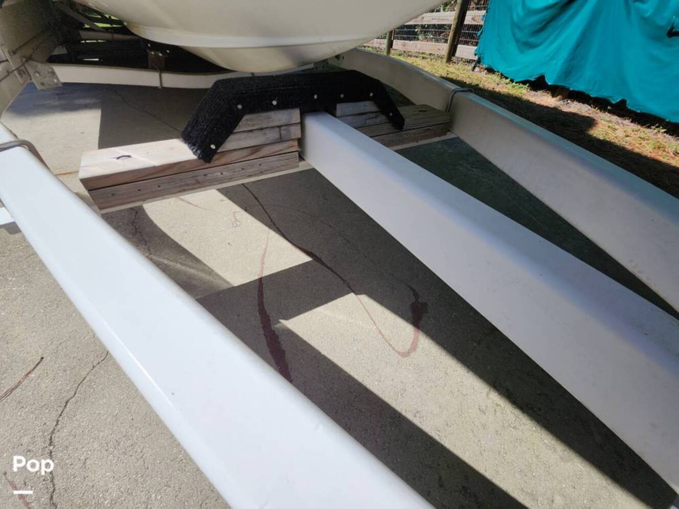 A photo of this 1999 Formula 280SS