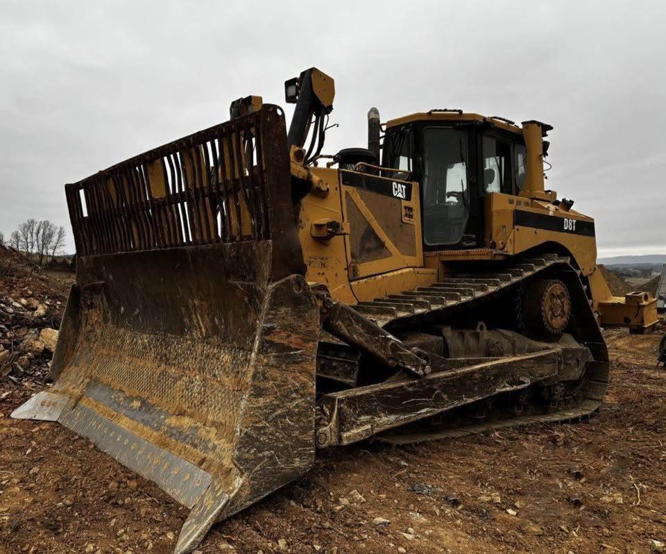 2006 Caterpillar D8T in Richmond, VA