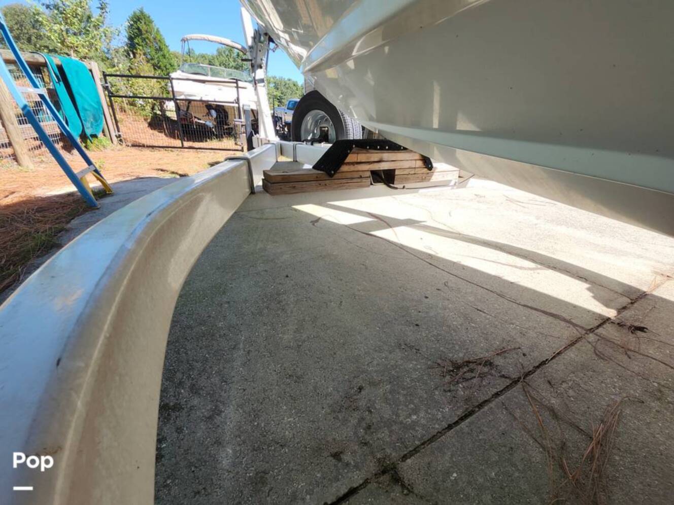 A photo of this 1999 Formula 280SS
