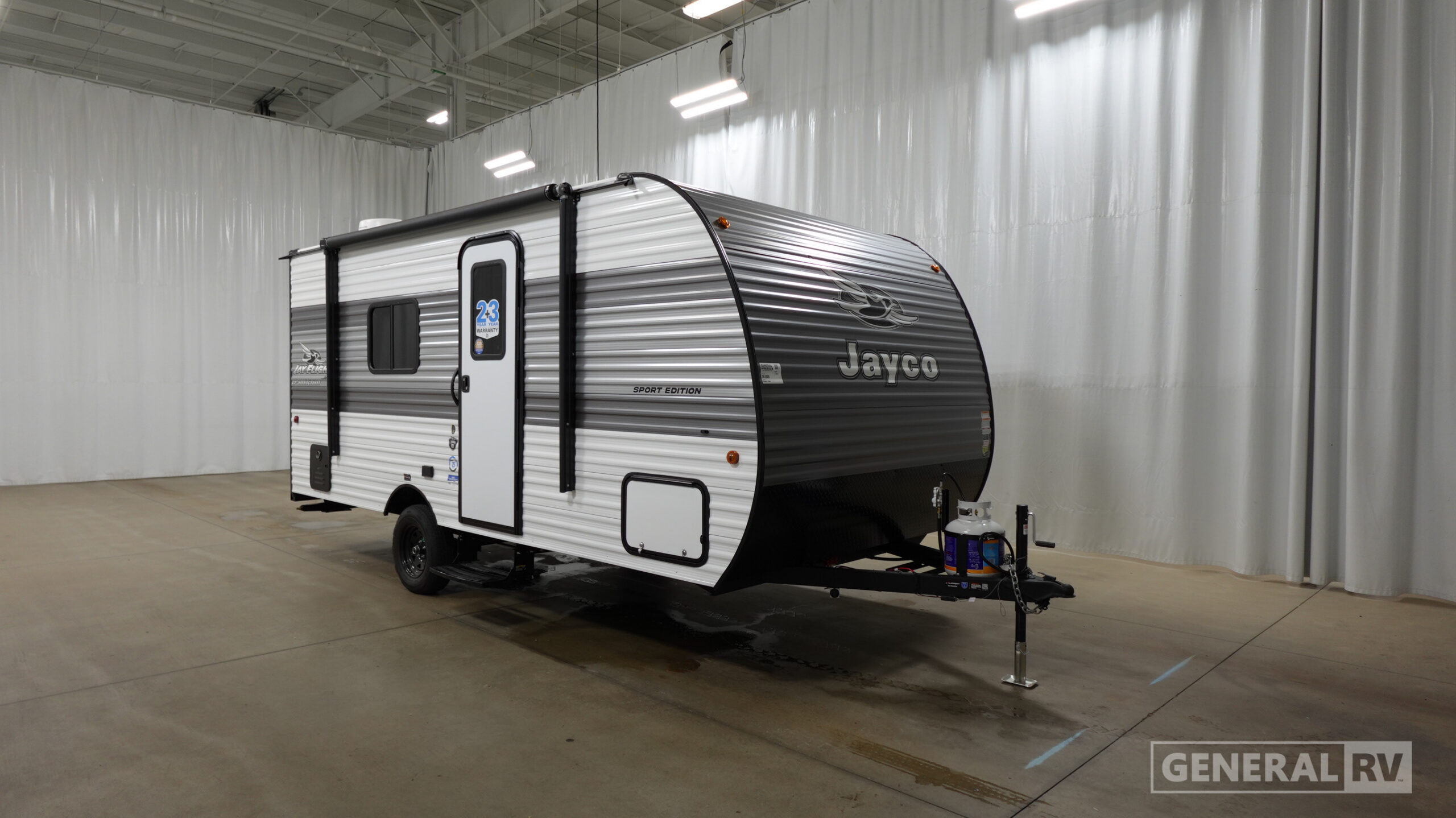 2027 Jayco FLIGHT 170FQ SPORT EDITION in wixom MI