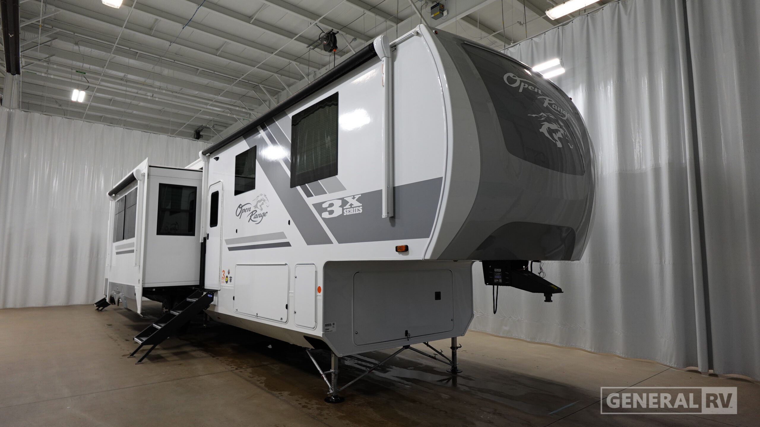 2027 Highland Ridge Rv OPEN RANGE 3X 393TBR in wayland MI