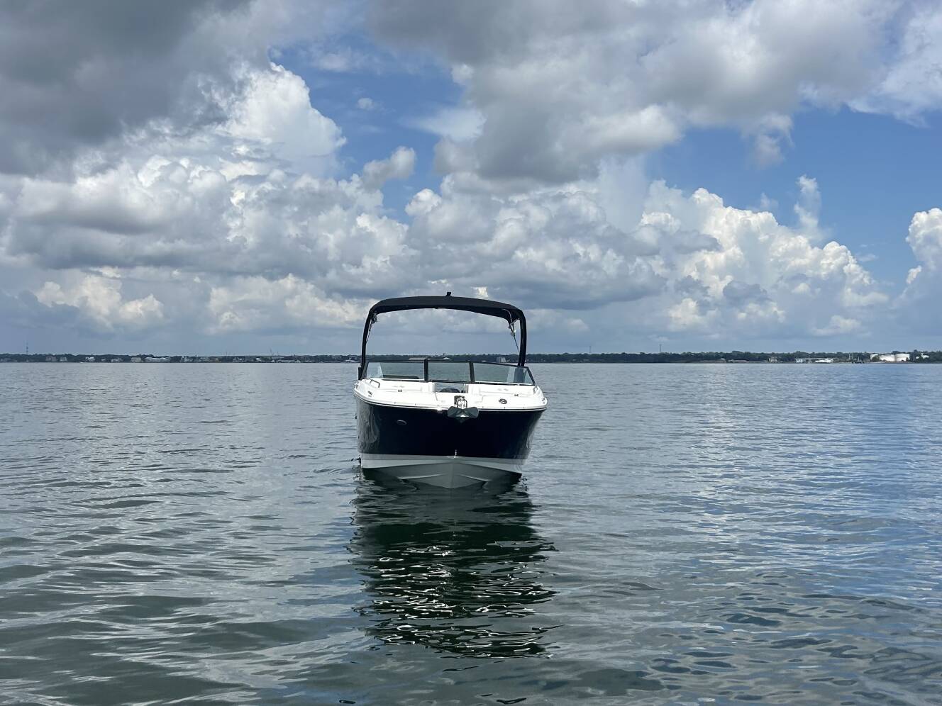 A photo of this 2027 Sea Ray SDX 290 Outboard
