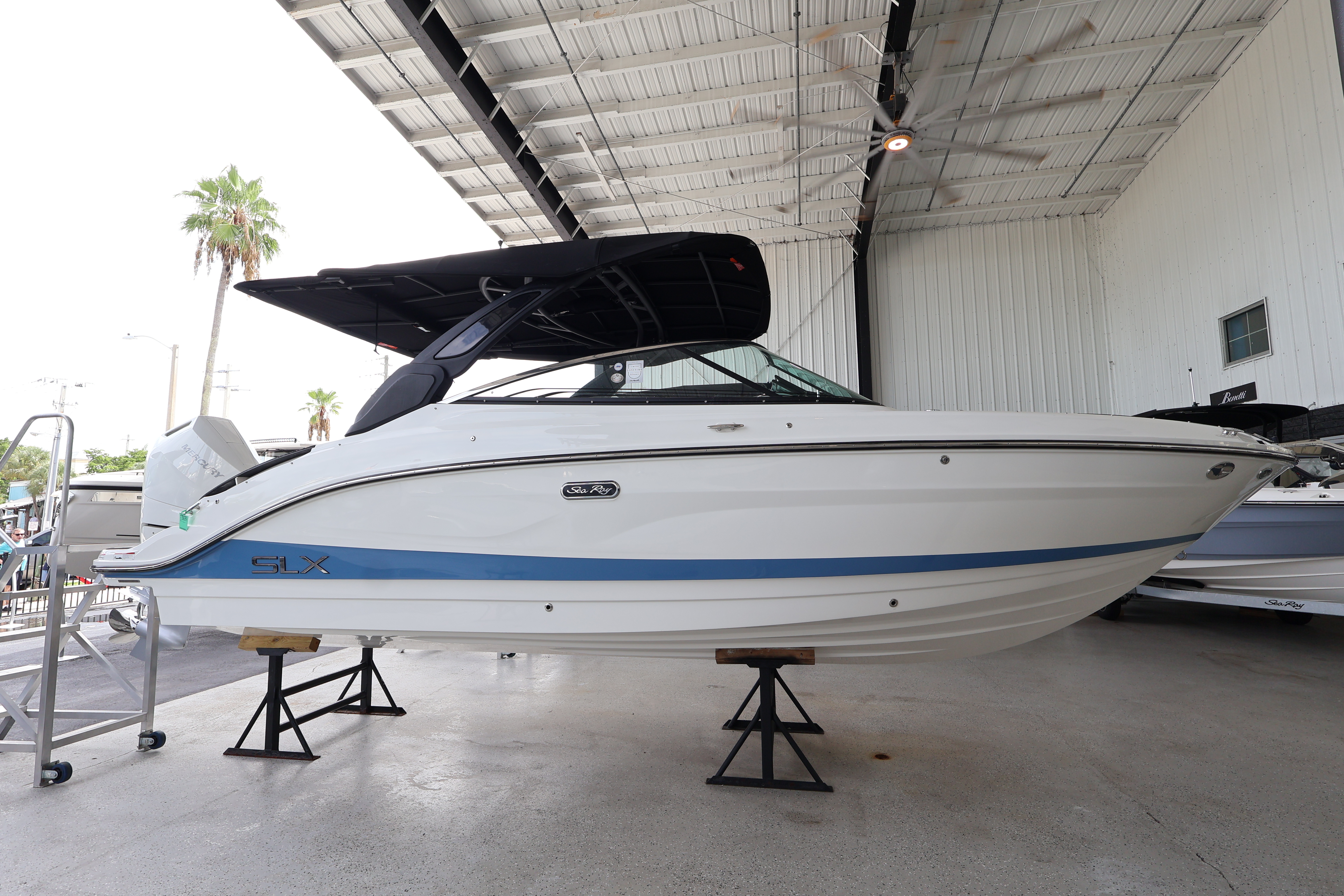 2027 Sea Ray SLX 260 Outboard W 230 in naples FL