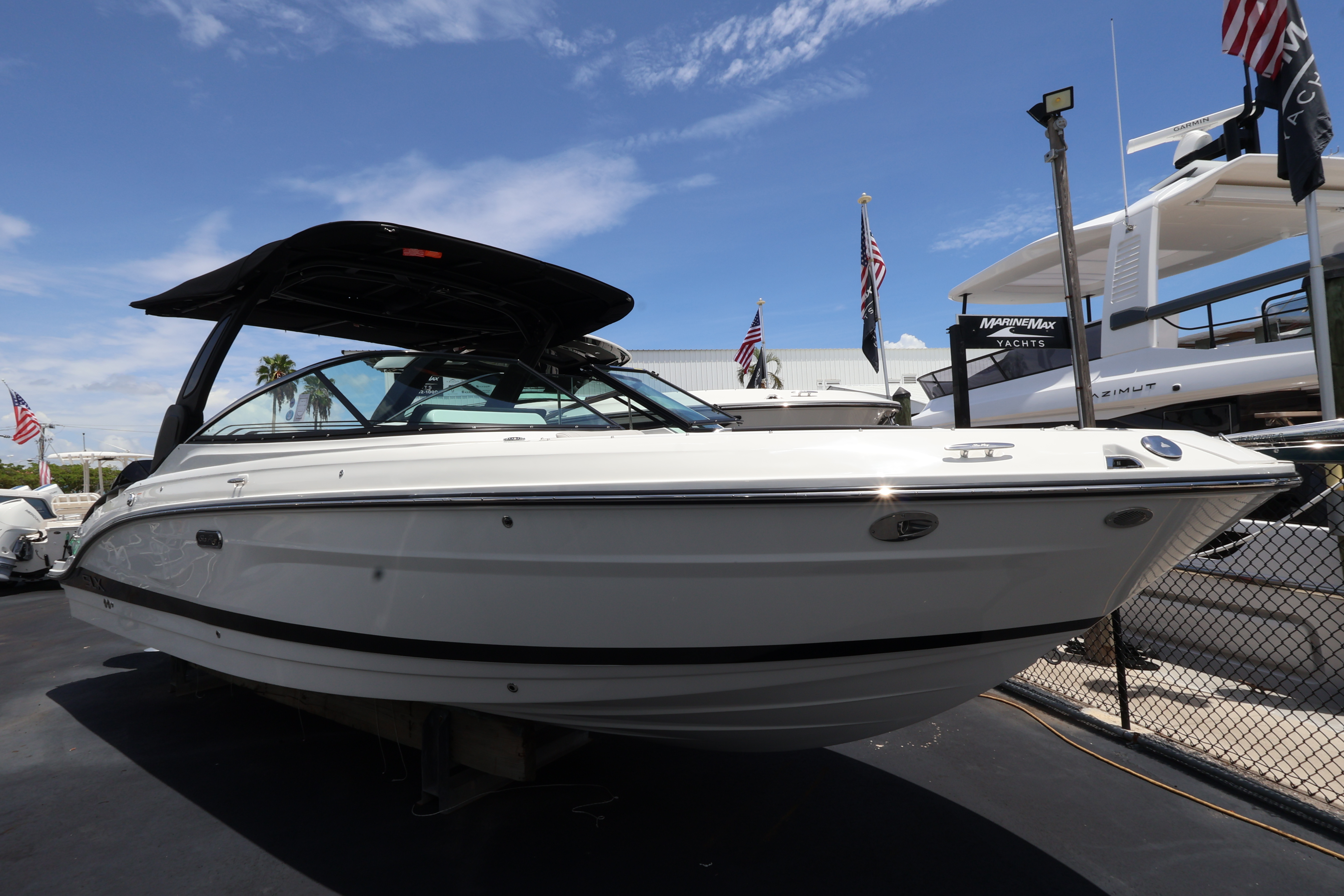 2027 Sea Ray SLX 280 Outboard W 230 in naples FL