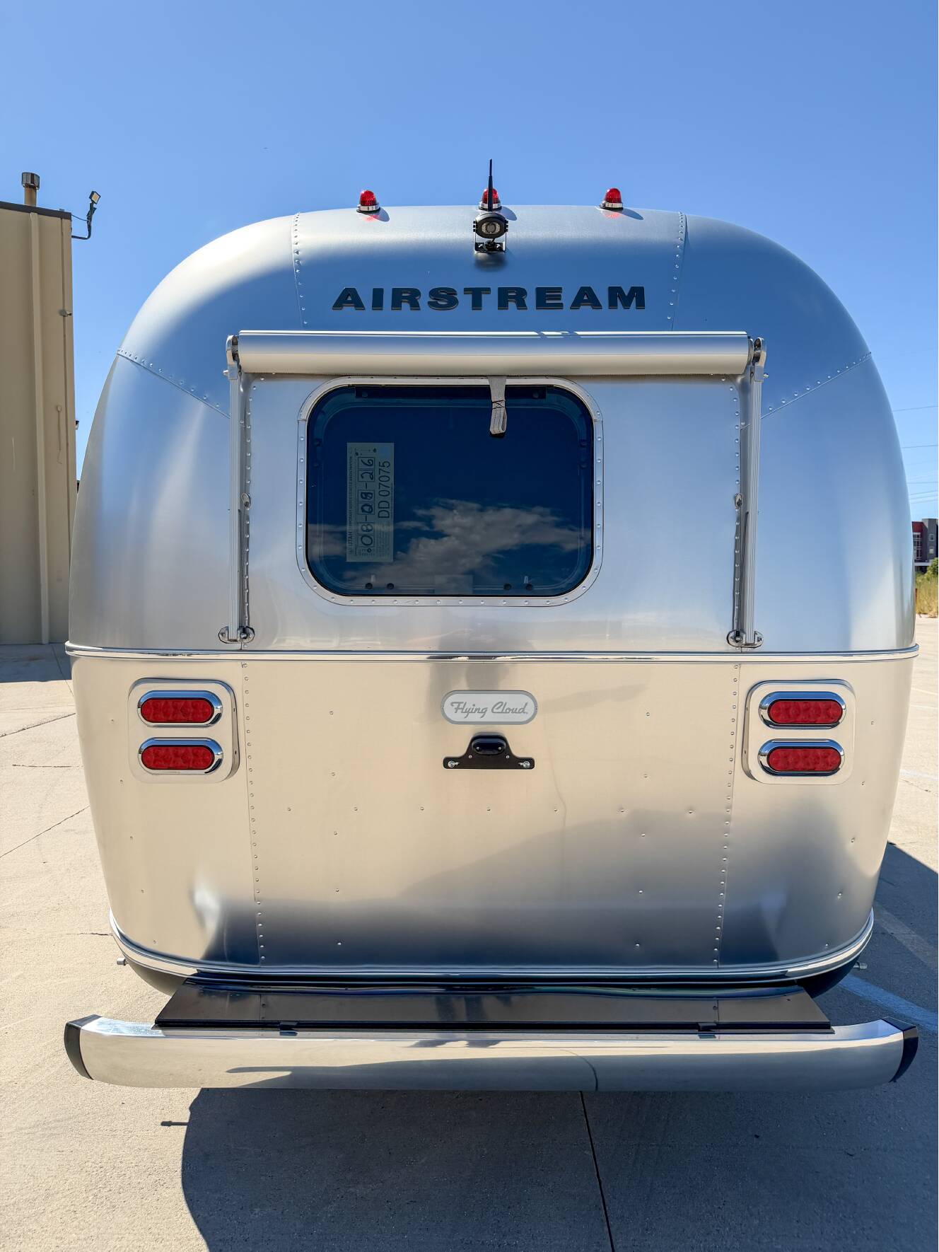 A photo of this 2025 Airstream FLYING CLOUD 23FB TWIN