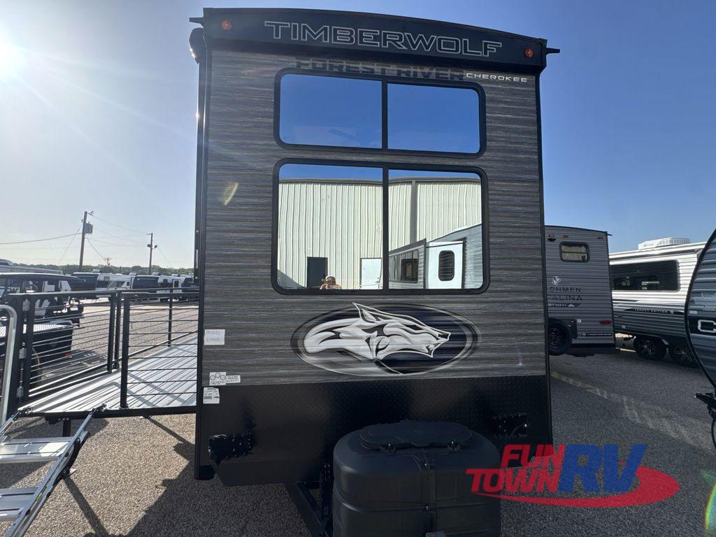 2027 Forest River Rv Cherokee Timberwolf 27MDK in wharton TX