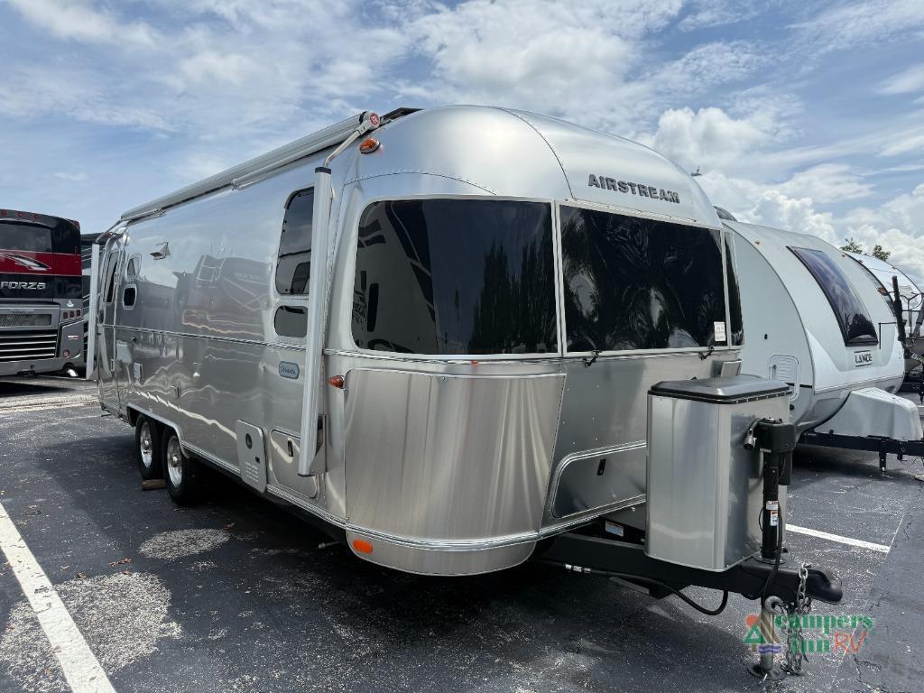 2024 Airstream Globetrotter 25FB in seffner FL