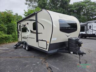 2020 FOREST RIVER ROCKWOOD MINI LITE 2109S