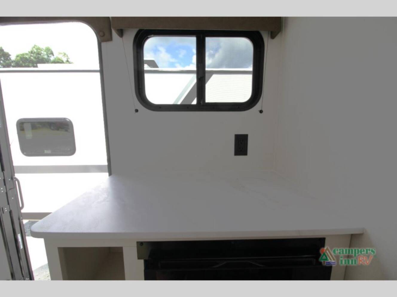 A photo of this 2027 Grand Design Transcend Lite 121RBL