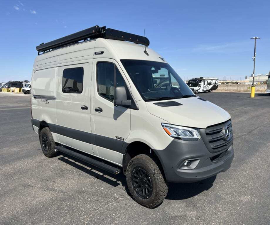 2027 Winnebago REVEL SPORT BMB44N in albuquerque NM