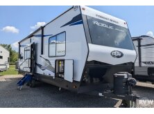 2025 Forest River Vengeance Rogue Armored 26L140 Review image