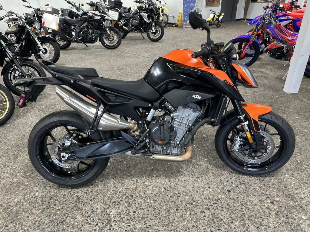 2022 KTM 890 Duke R DUKE R in Tigard, OR