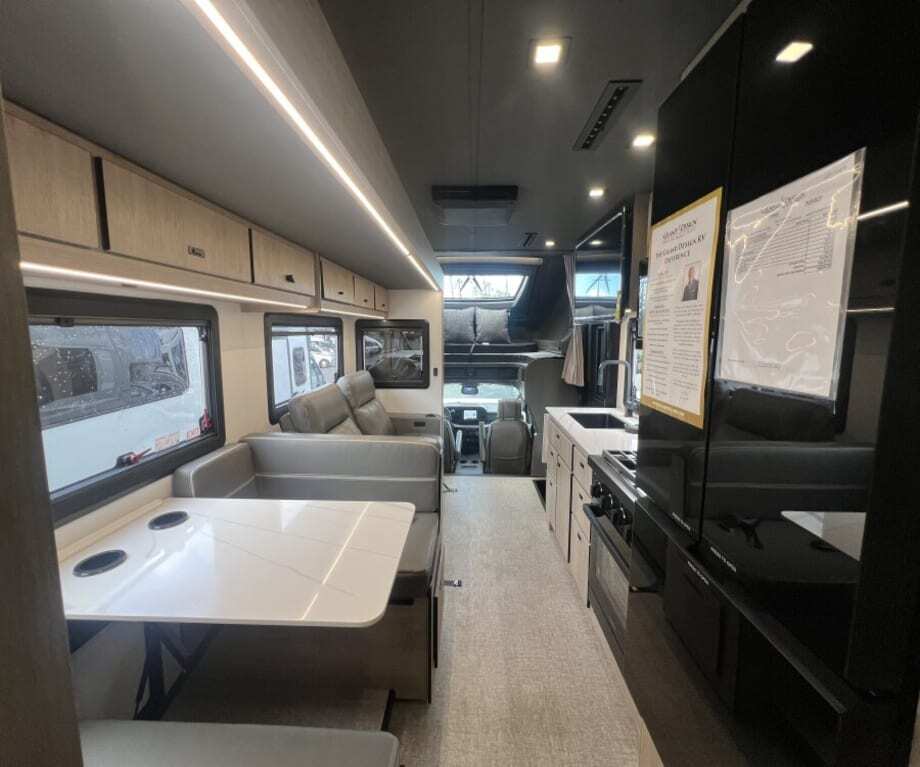 2026 Grand Design LINEAGE SERIES F 31ZW5-FBP in san diego CA