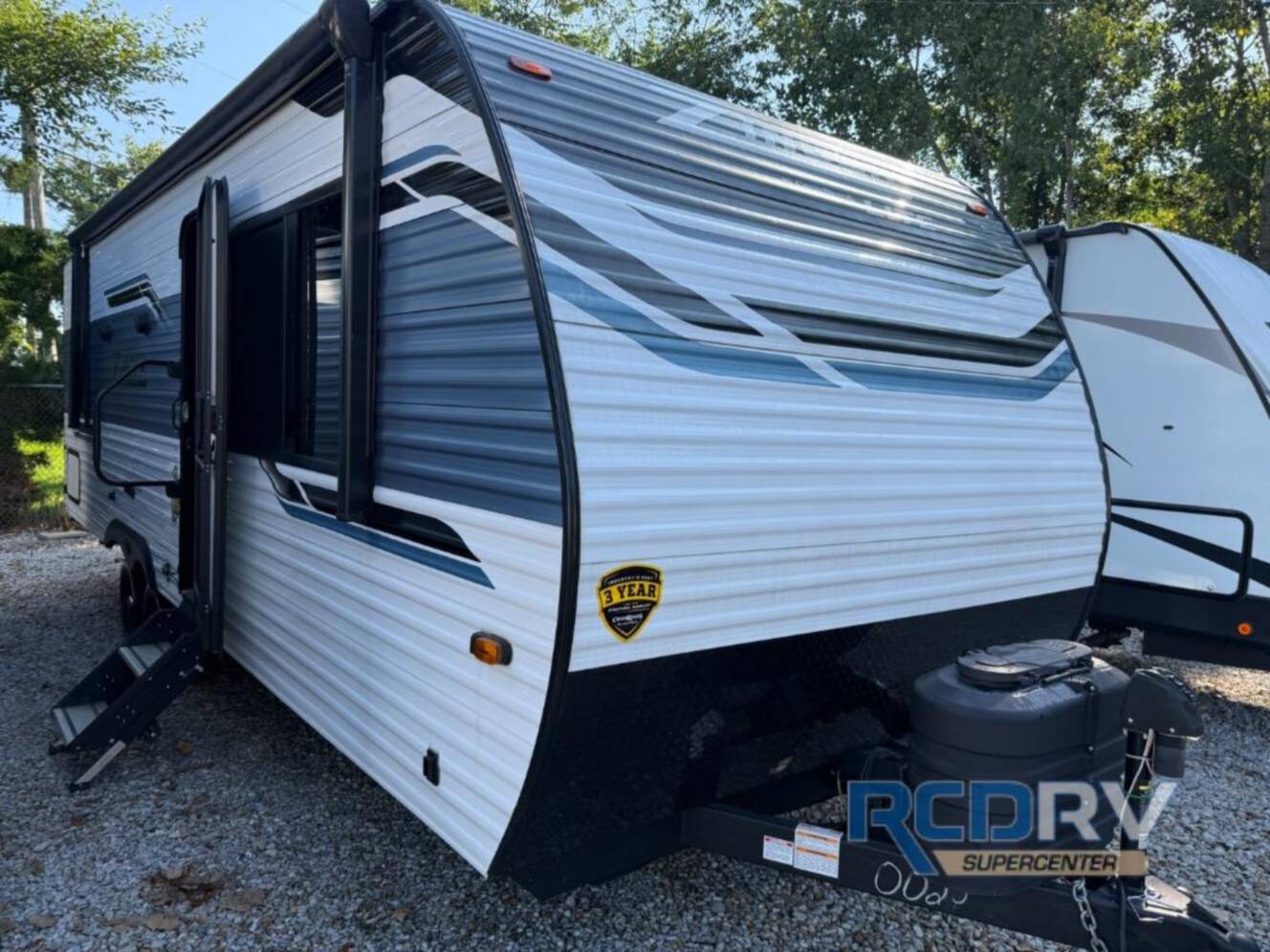 A photo of this 2024 Crossroads Rv Zinger Lite ZR259FL