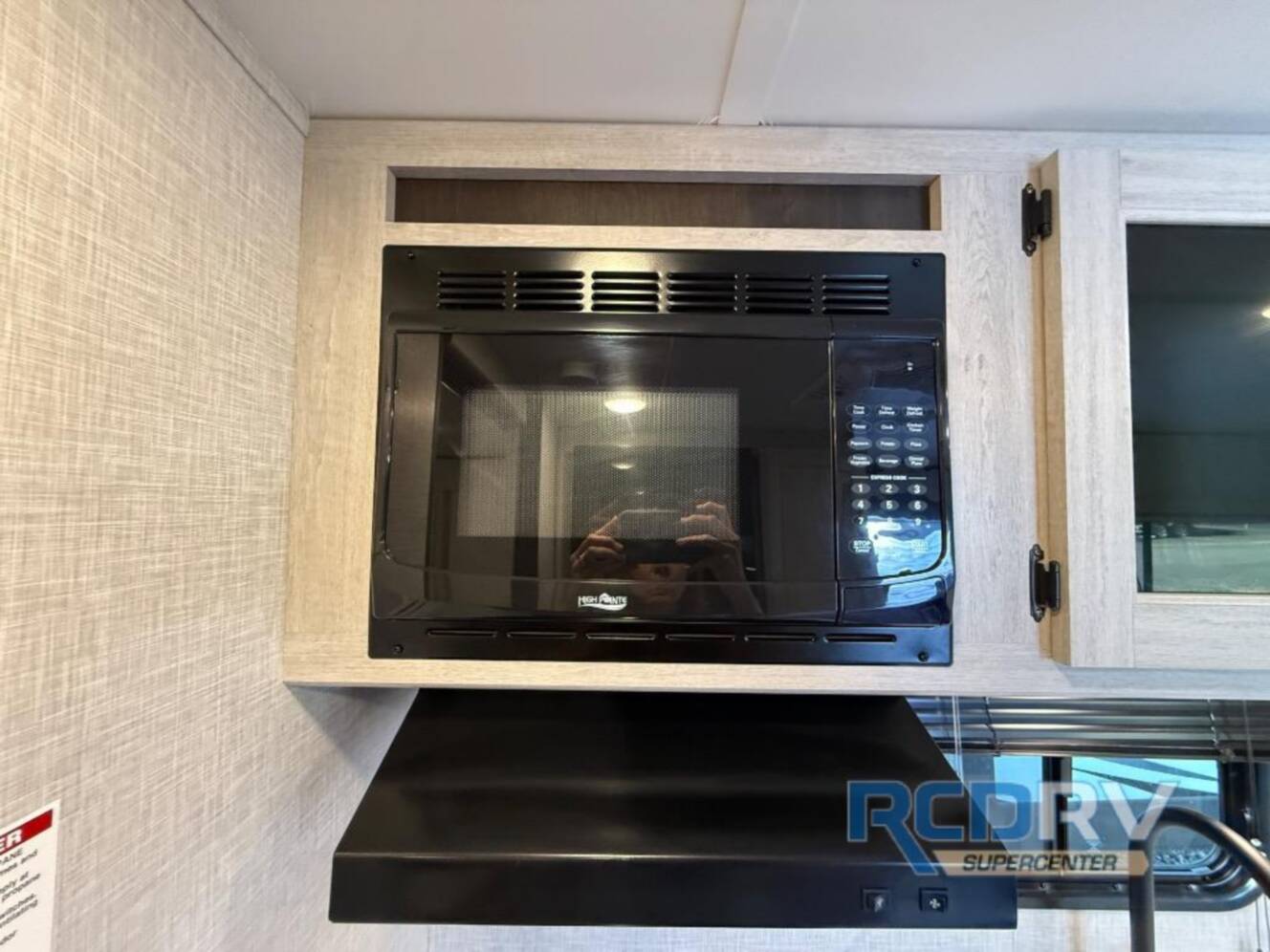 A photo of this 2024 Crossroads Rv Zinger Lite ZR259FL