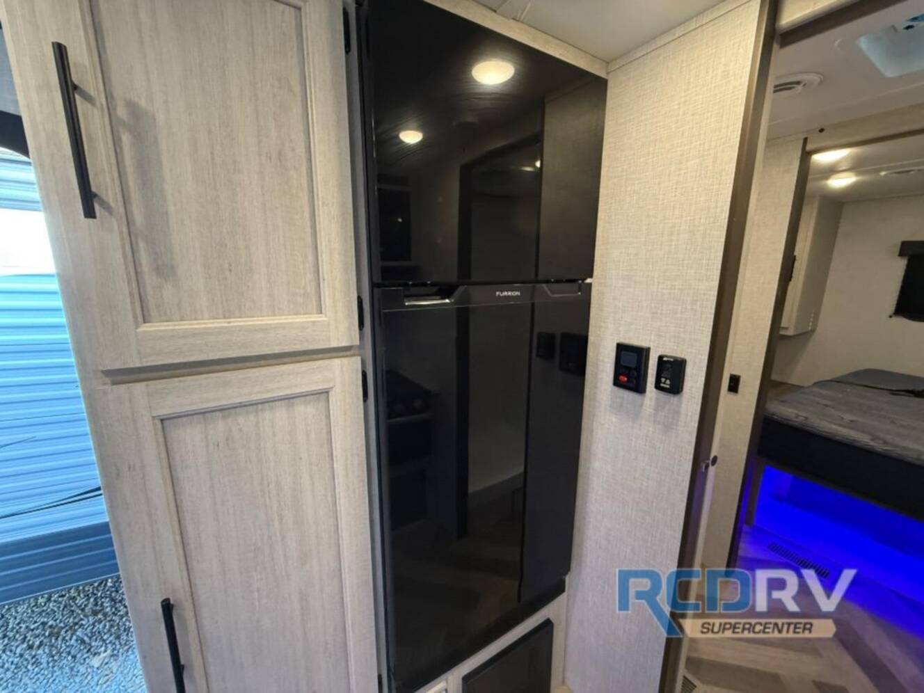 A photo of this 2024 Crossroads Rv Zinger Lite ZR259FL