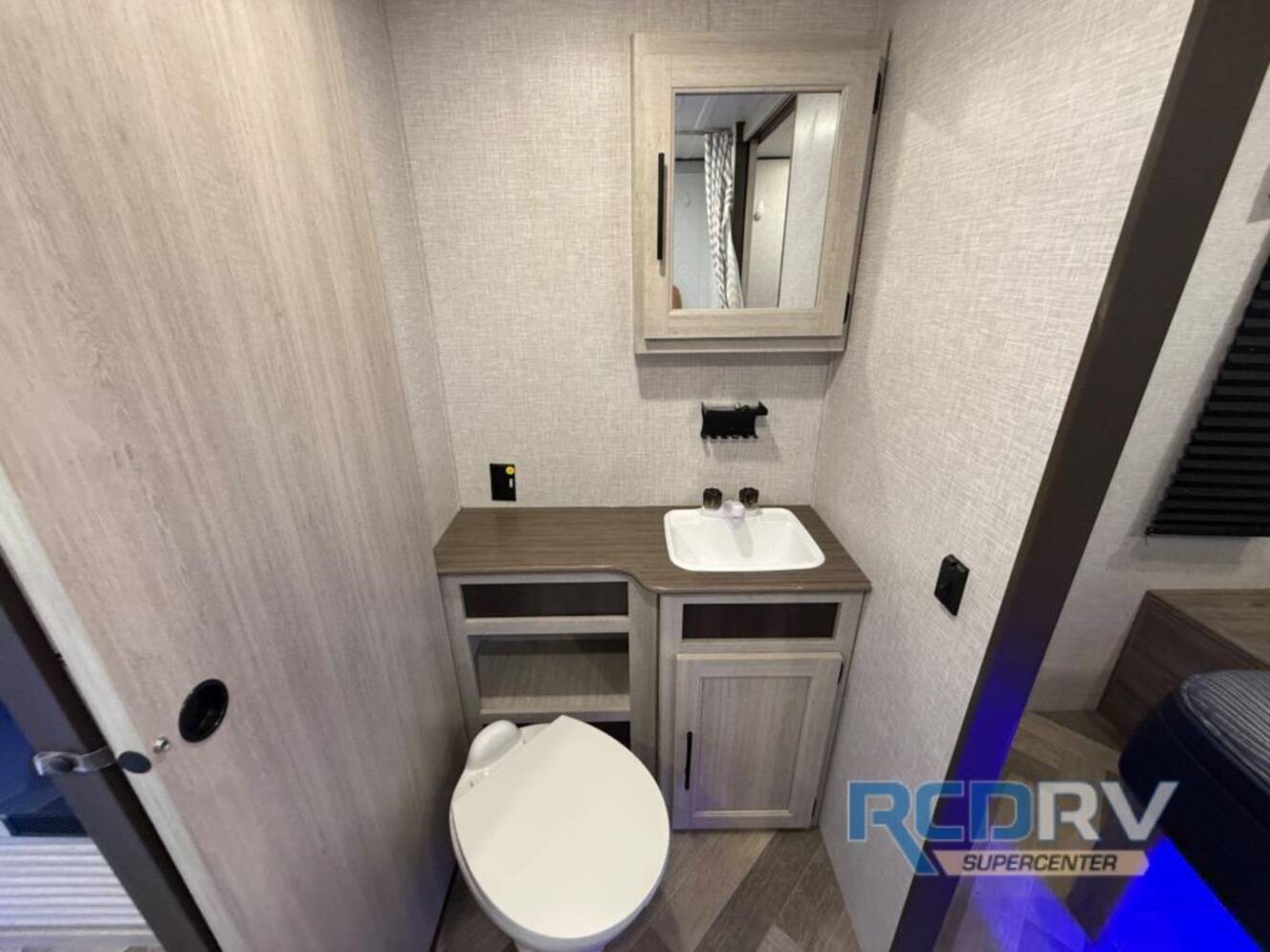 A photo of this 2024 Crossroads Rv Zinger Lite ZR259FL