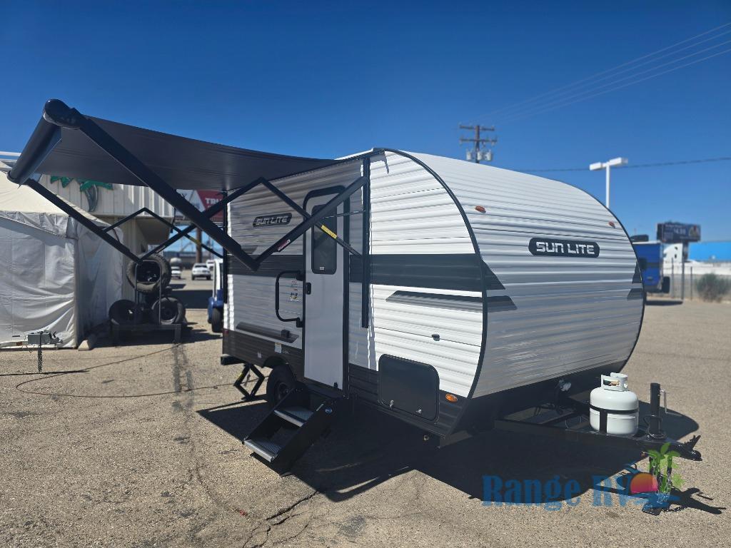 2027 Sunset Park Rv Sun Lite LTD 13MJ in hesperia CA