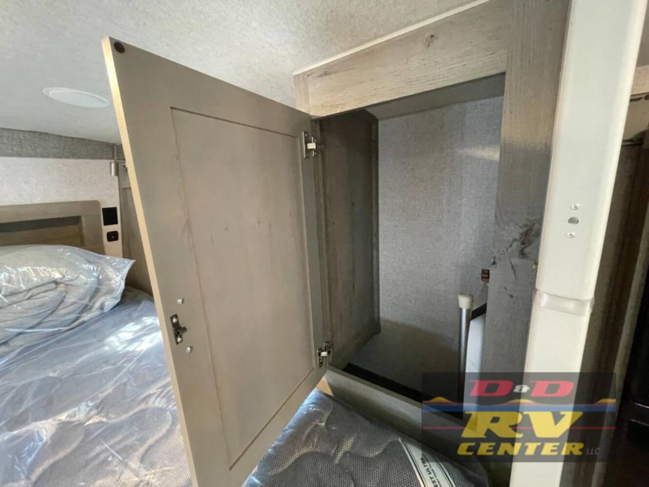 A photo of this 2027 Northwood Arctic Fox Camper 811