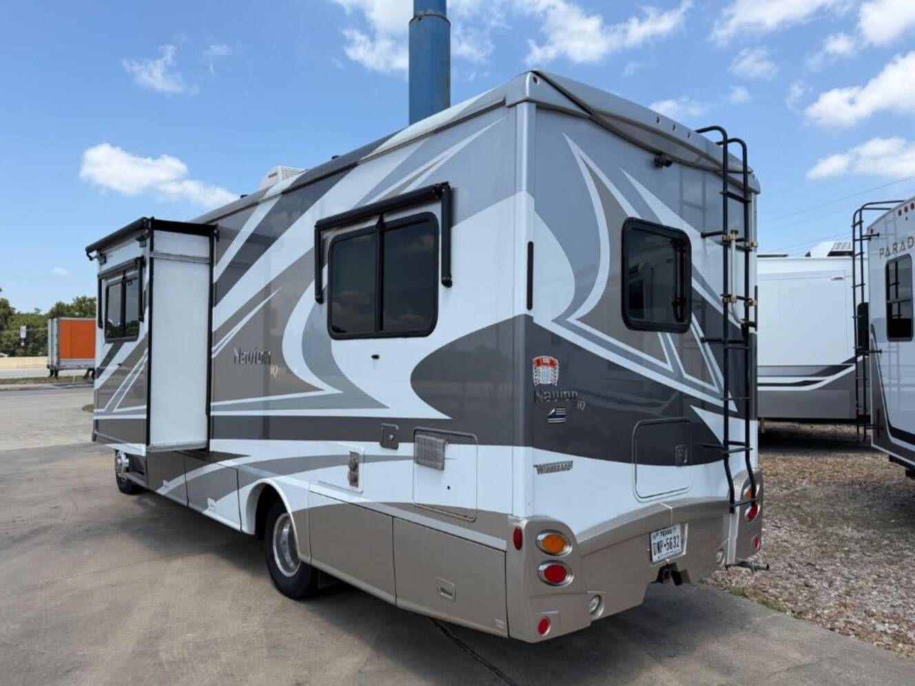 A photo of this 2015 Itasca Navion 24V
