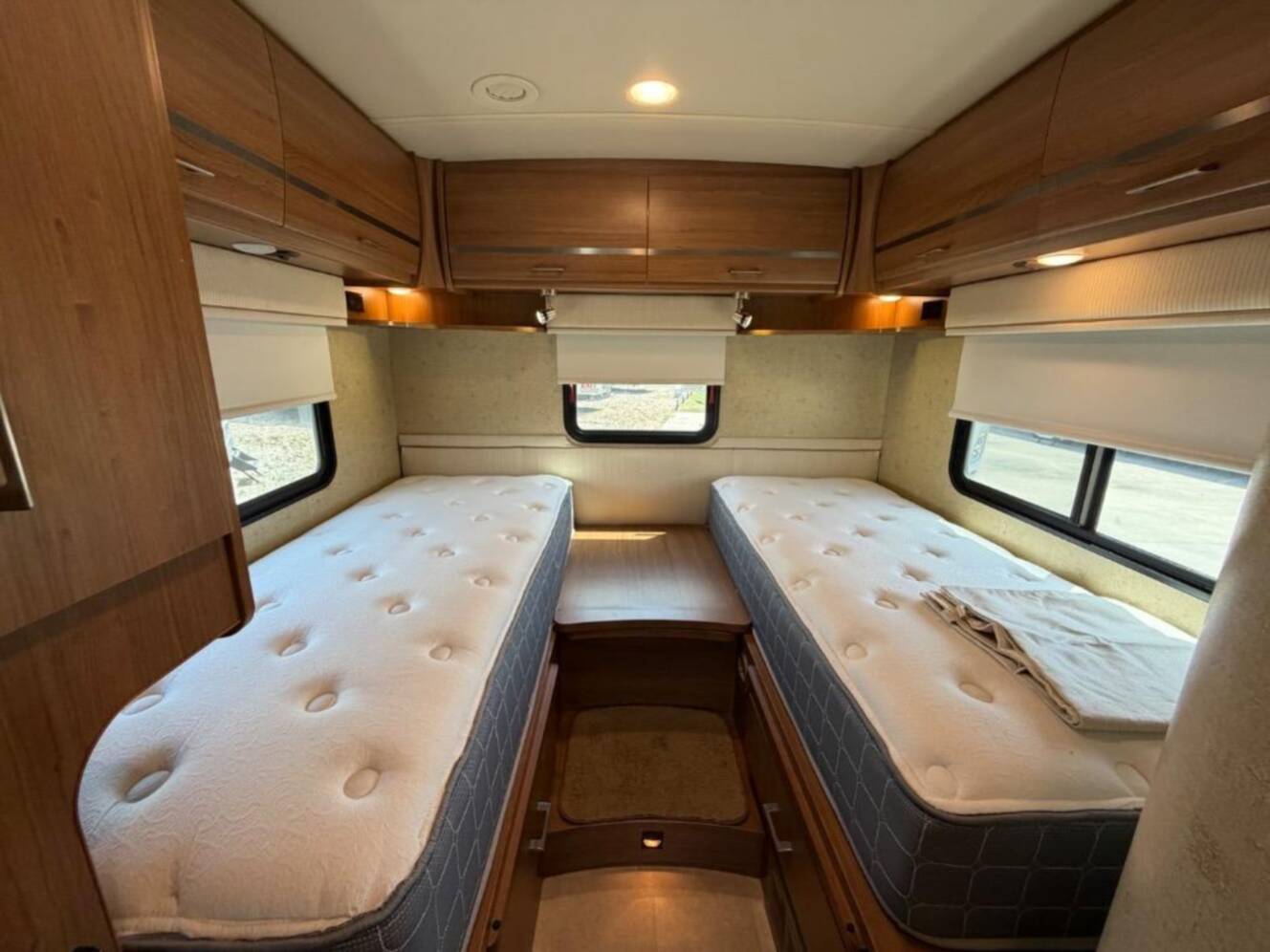 A photo of this 2015 Itasca Navion 24V