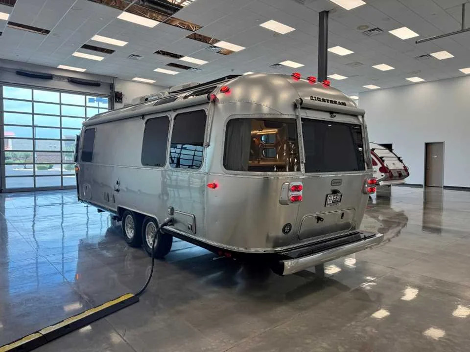 2026 Airstream GLOBETROTTER 25FB in chandler AZ