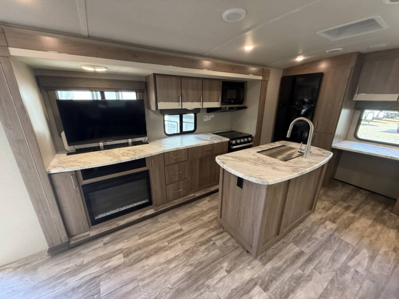 A photo of this 2022 Grand Design Imagine 2670 MK