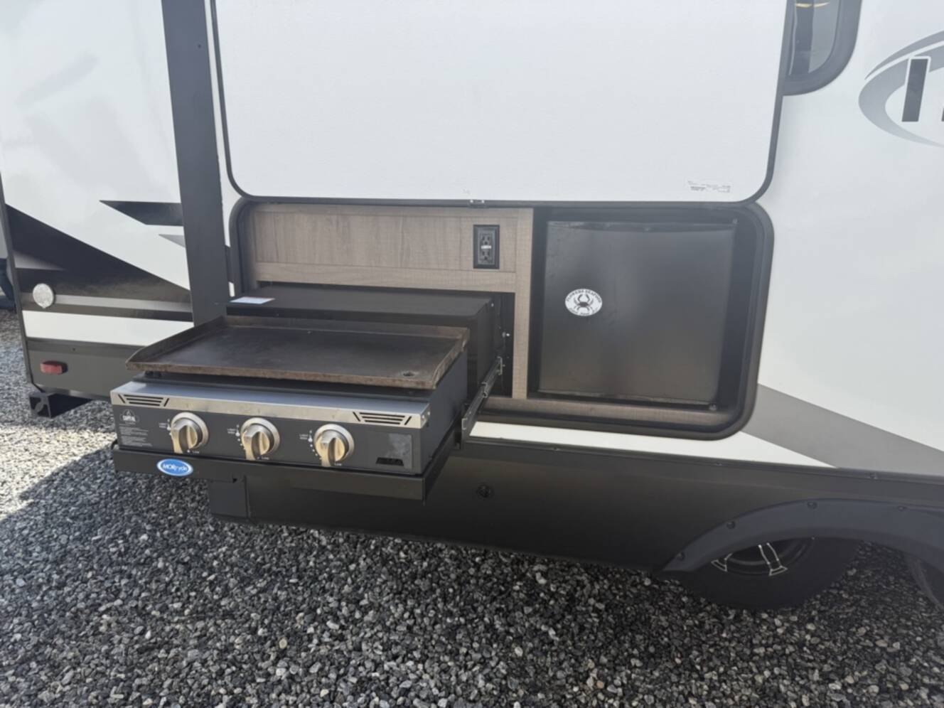 A photo of this 2022 Grand Design Imagine 2670 MK