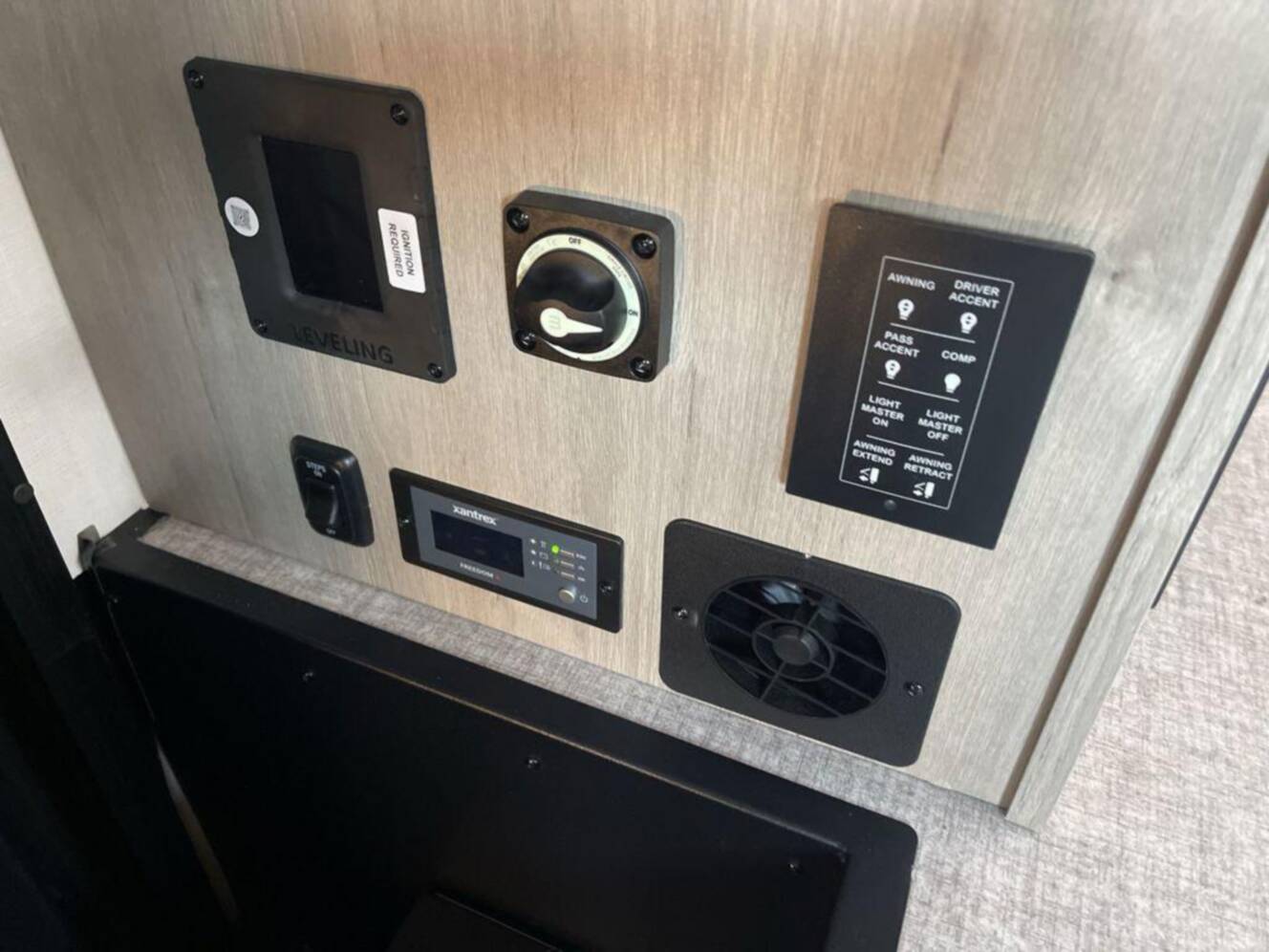 A photo of this 2027 Grand Design Lineage Series M 25TK