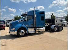 3 of the Best Sleeper Cab Trucks image