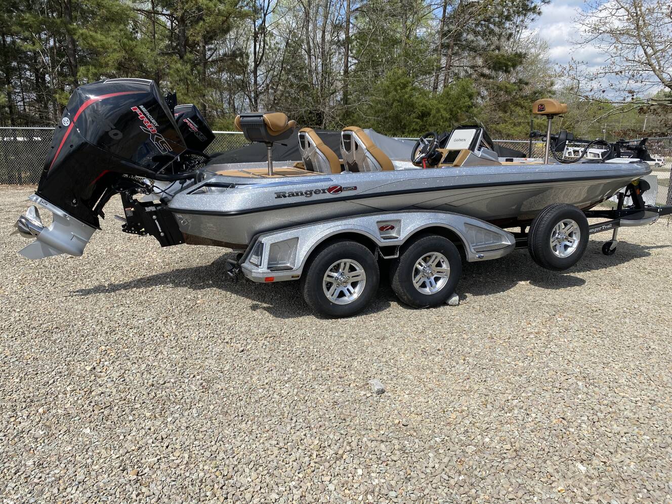 A photo of this 2026 Ranger Boats Z Comanche® Z520R Ultra
