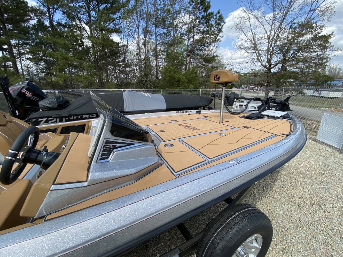 A photo of this 2026 Ranger Boats Z Comanche® Z520R Ultra
