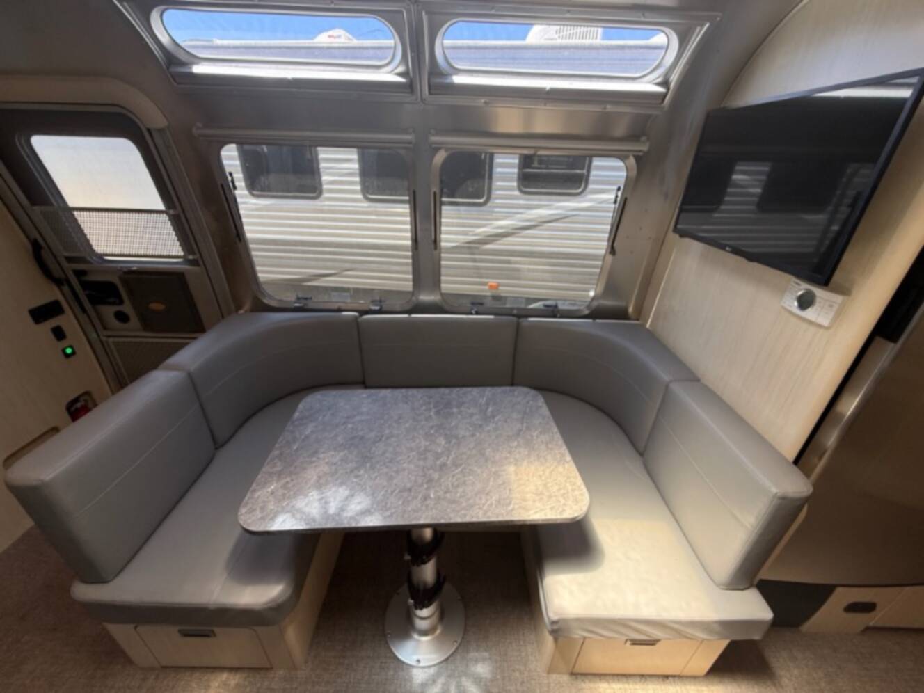 A photo of this 2022 Airstream Flying Cloud 30FB Bunk