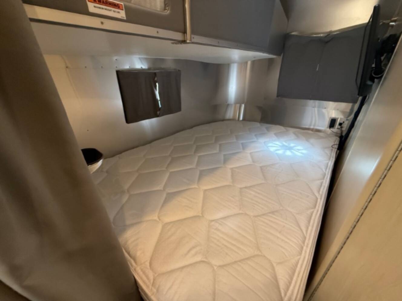 A photo of this 2022 Airstream Flying Cloud 30FB Bunk