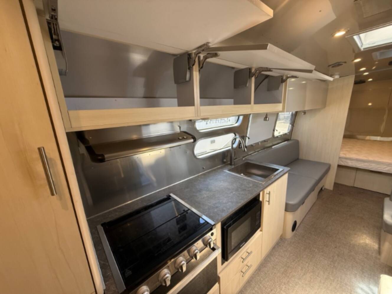 A photo of this 2022 Airstream Flying Cloud 30FB Bunk