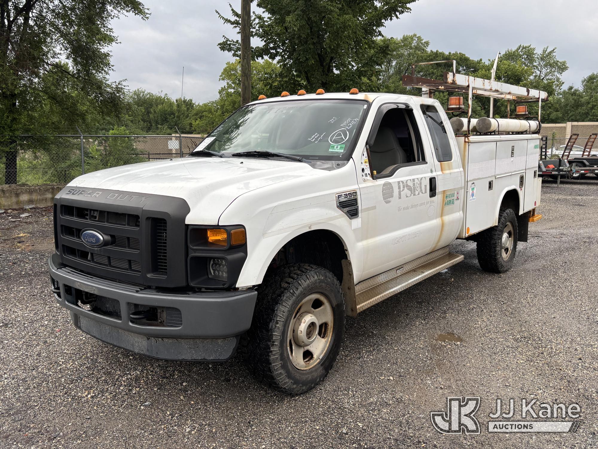 2009 FORD F-350 in Plymouth Meeting, PA