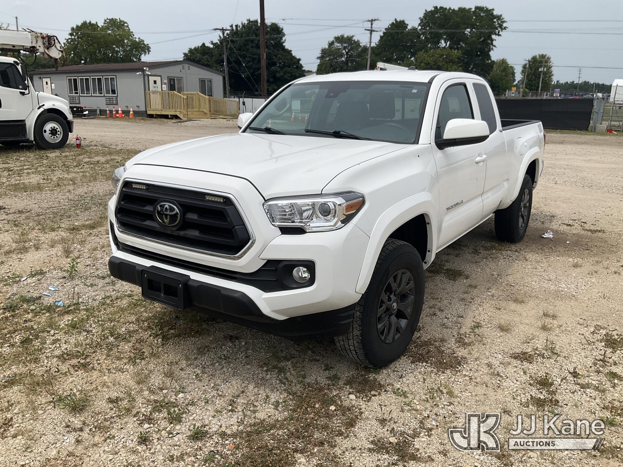 2020 TOYOTA TACOMA in Charlotte, MI