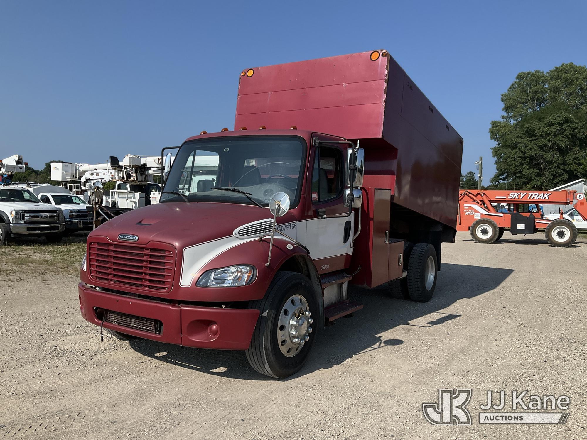 2007 FREIGHTLINER BUSINESS CLASS M2 106 in Charlotte, MI