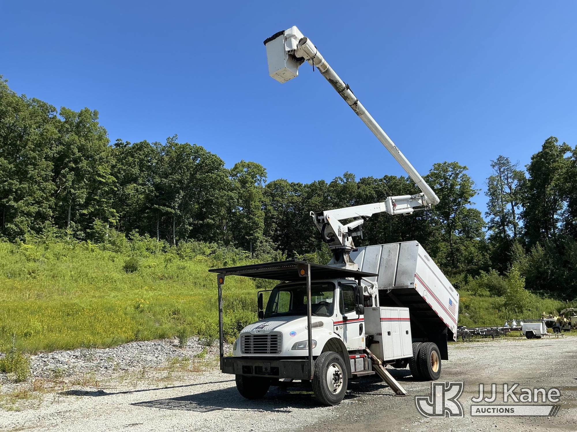 2014 FREIGHTLINER BUSINESS CLASS M2 106 in Shrewsbury, MA