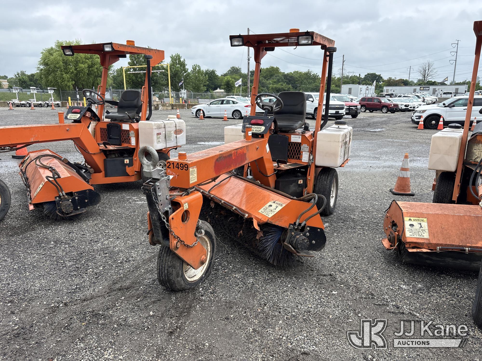 2016 Laymore Broom SM300 in Plymouth Meeting, PA