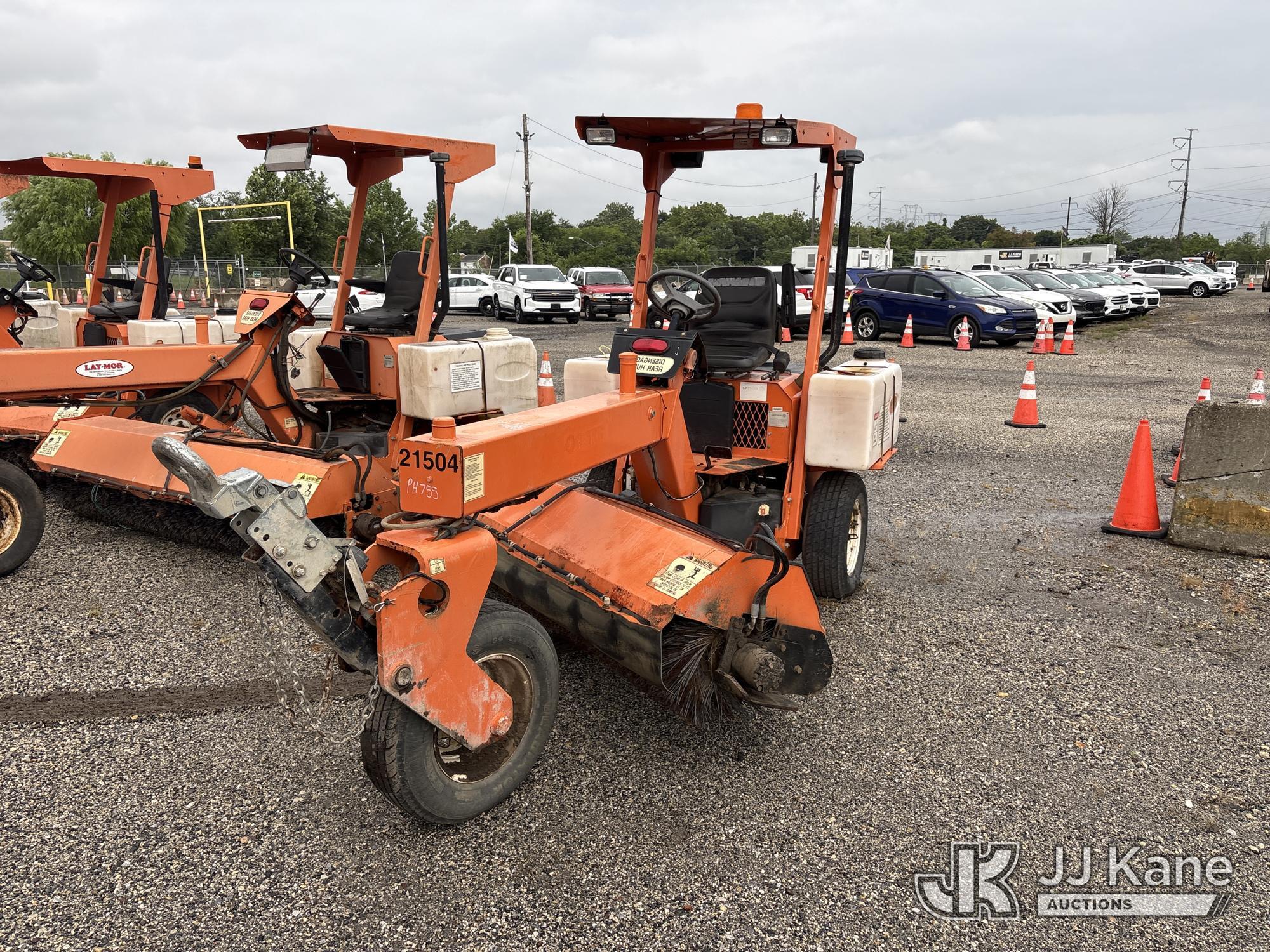 2016 Laymore Broom SM300 in Plymouth Meeting, PA