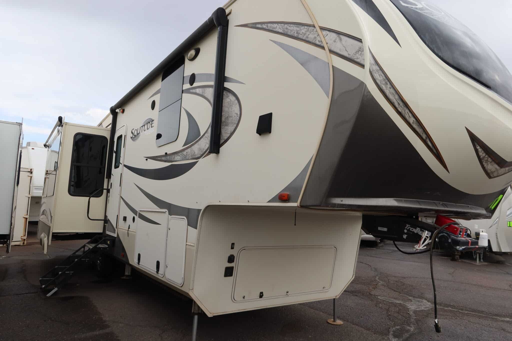 2017 Grand Design Rv SOLITUDE ST300GK in apache junction AZ