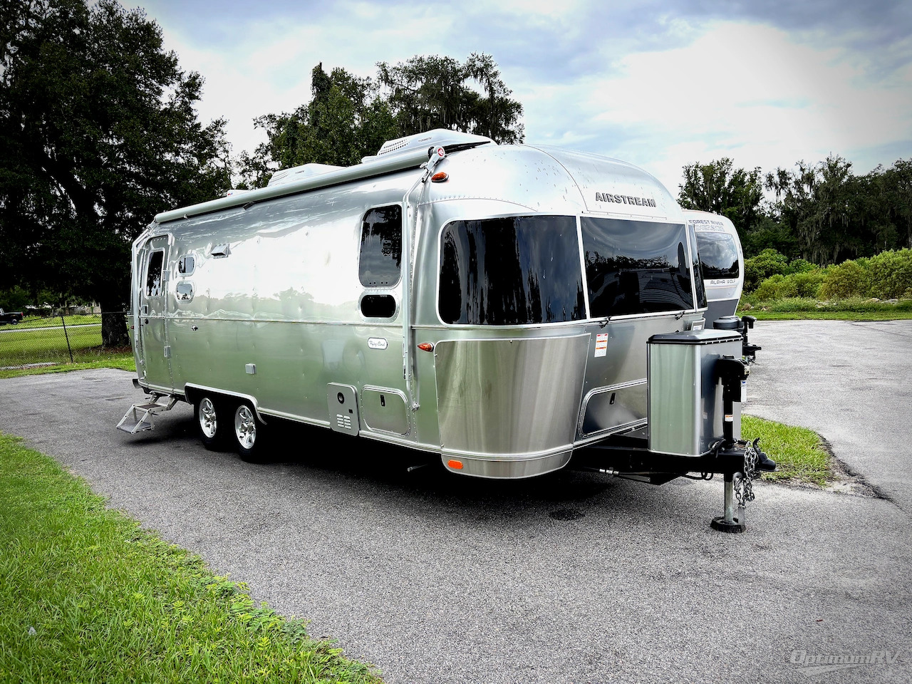 2023 Airstream Flying Cloud 25FB Twin in ocala FL