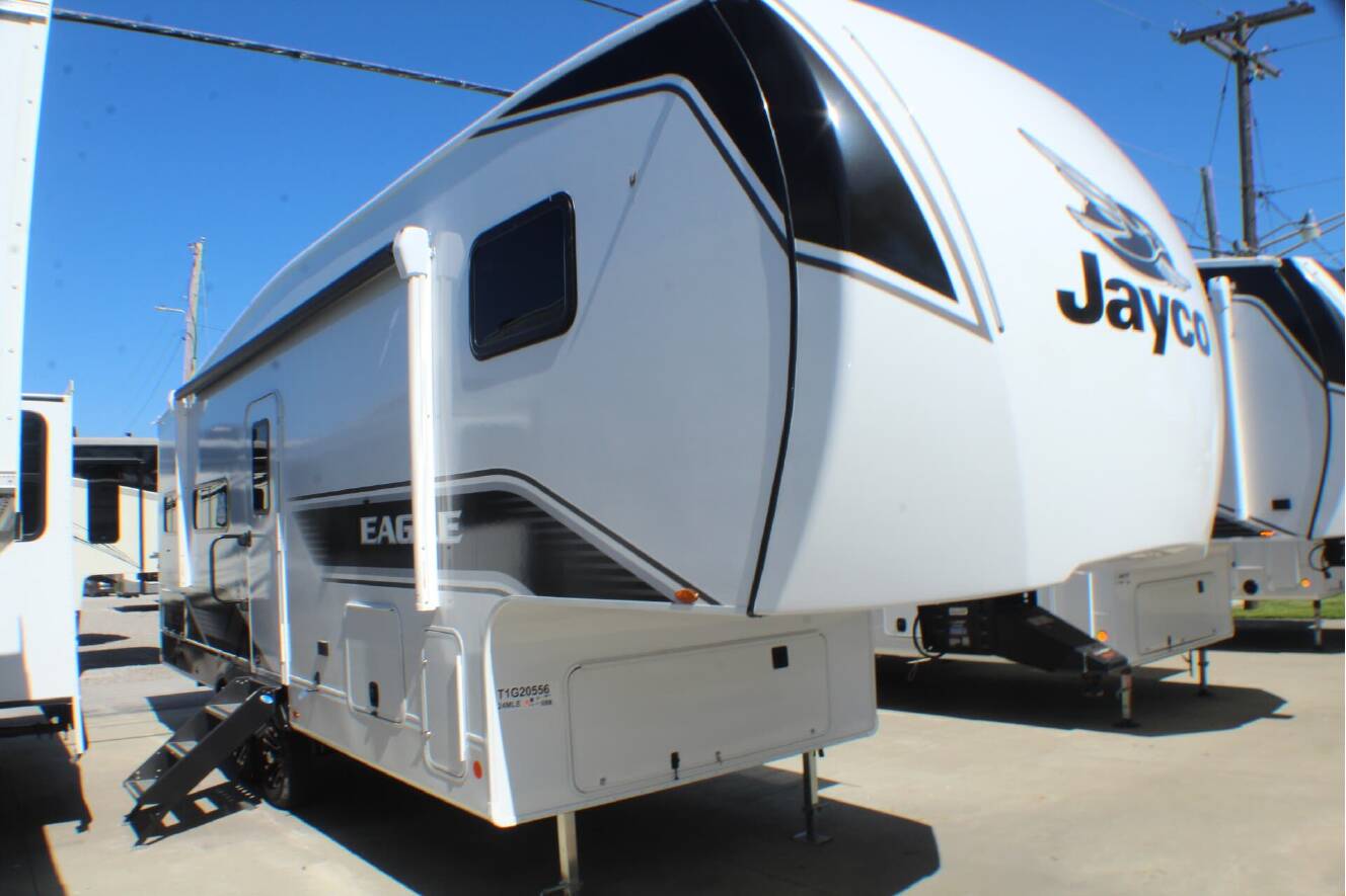A photo of this 2026 Jayco Eagle SLE 24MLE