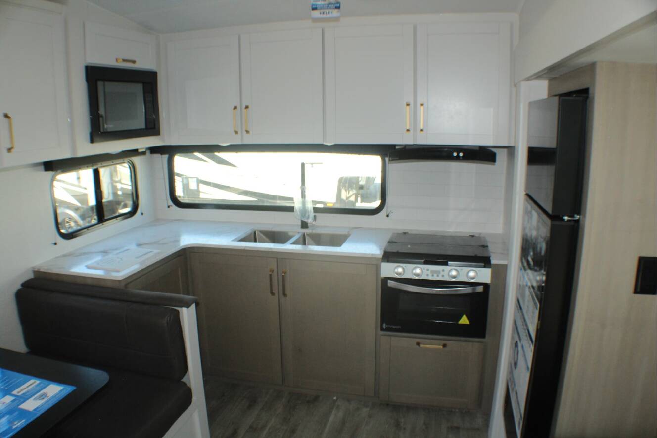 A photo of this 2026 Jayco Eagle SLE 24MLE