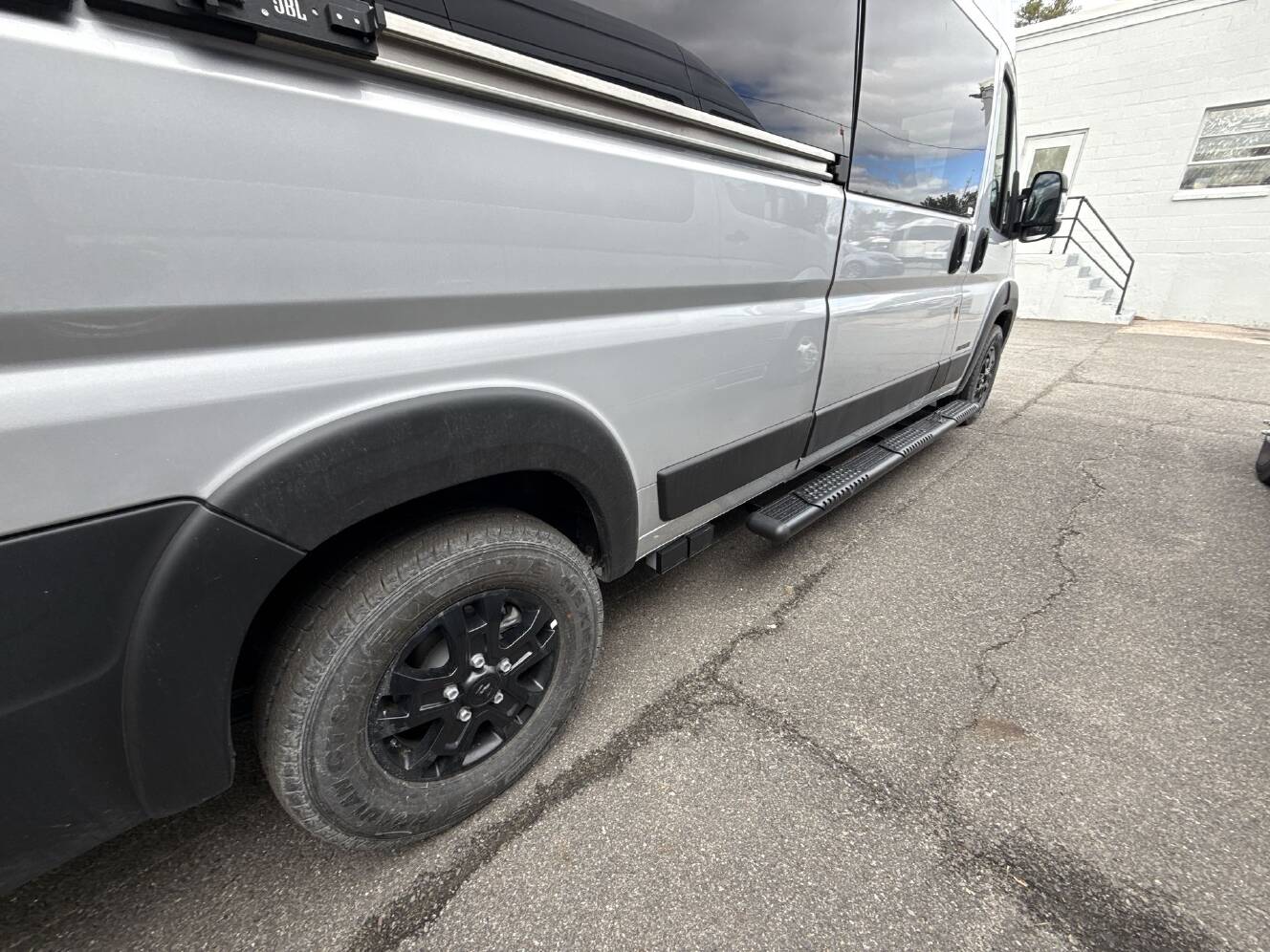 A photo of this 2026 Airstream Rangeline Rangeline