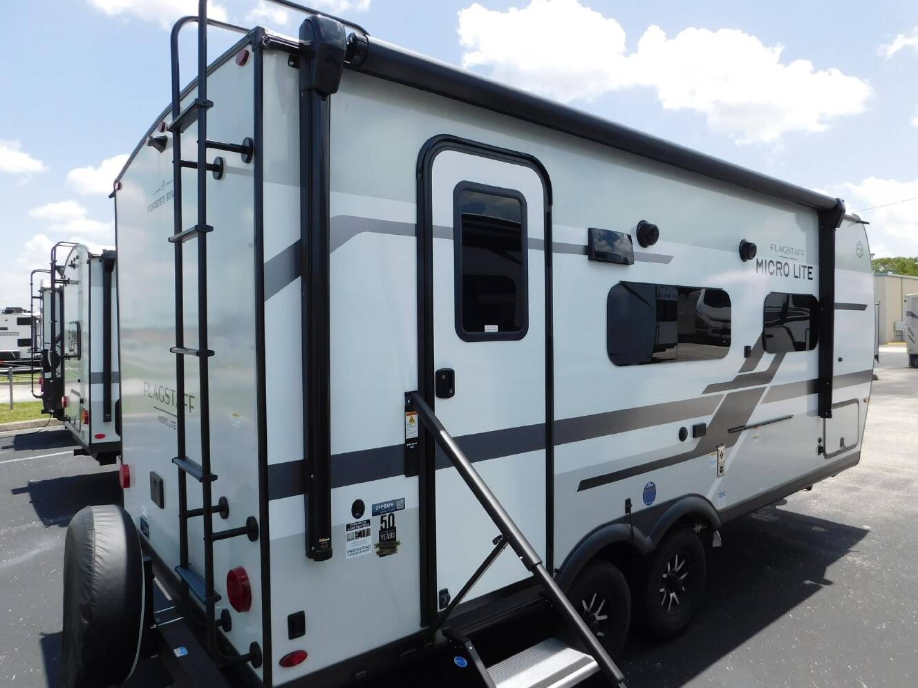 A photo of this 2026 Forest River FLAGSTAFF MICRO LITE 21FBRS