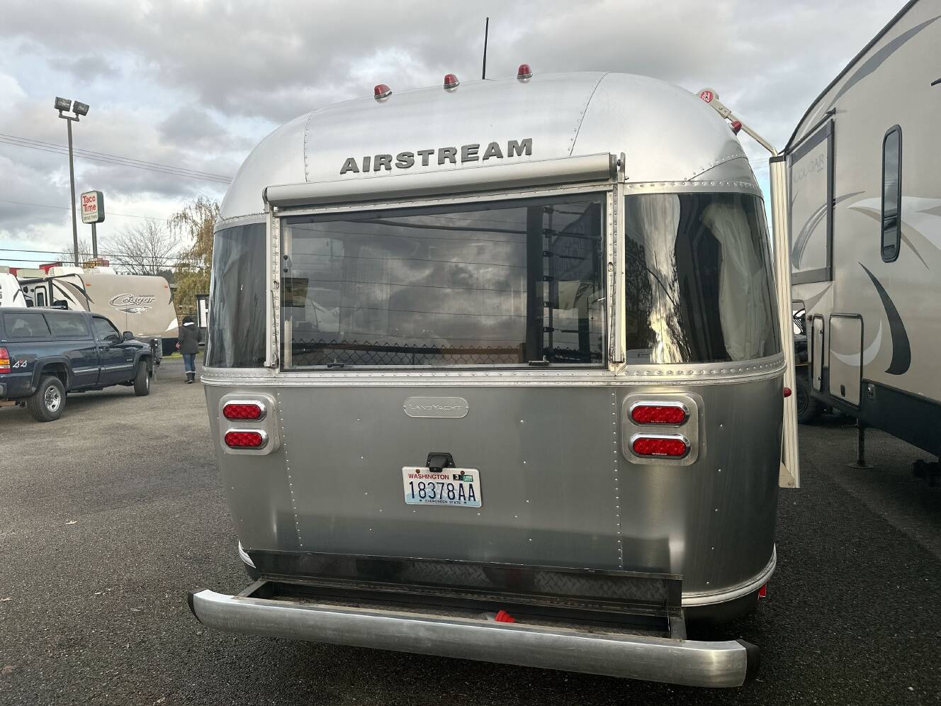 A photo of this 2017 Airstream LAND YACHT 28FB